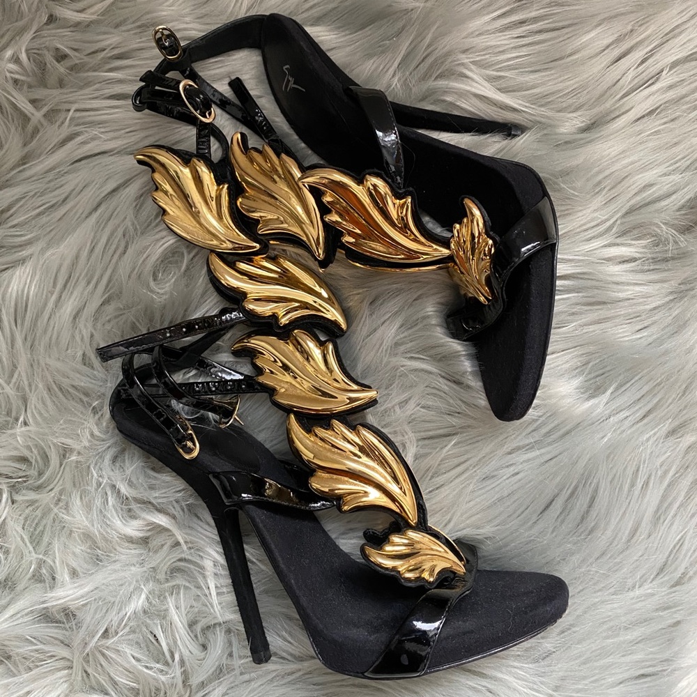 Giuseppe Zanotti Cruel Wing sandal - size 8.5